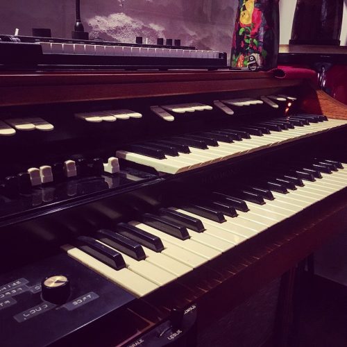 analog-organ-vintage-recording-music-sweet-creek-studios